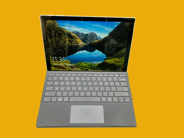 Microsoft 1796 SD128GB メモリー4GB 電池74% 0 Surface Pro