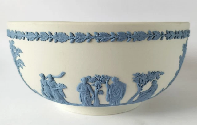 Wedgwood Jasperware Azul sobre Blanco Frutero