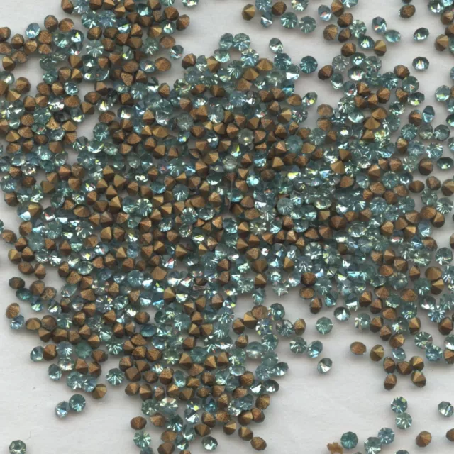 451165 *** 60 strass anciens fond conique 1,75mm BLEU-VERT pâle