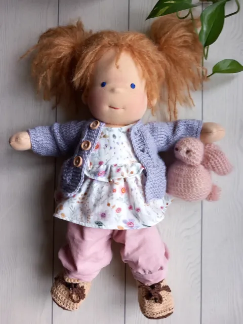 Bambola di stoffa-pezza stile waldorf 39cm  fatta a mano, ecologica, giocattolo