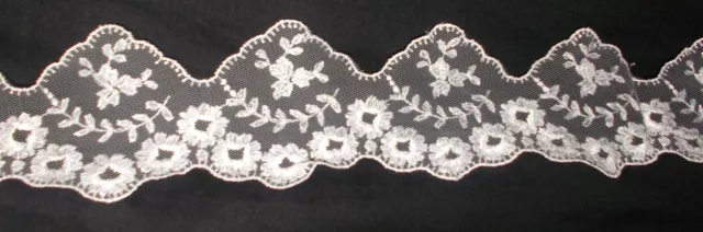 8 Metres Vintage Floral Pattern SCALLOP LACE Trim  Edge in White W8.5cm / 3.3"