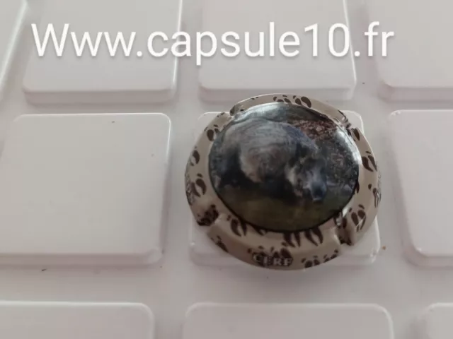 CAPSULES DE CHAMPAGNE jero sanglier( marque cerf sur le côté)