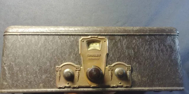1920s Antique Metal Radio Crosley Showbox 706-60 8 Tube Table Top Powers On