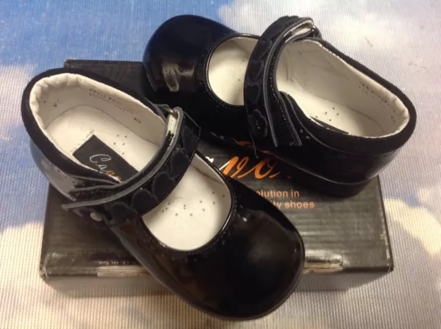 Cavoo Girls Black Patent Leather Hook & Loop Mary Janes Toddler Size 7.5, 8, 8.5
