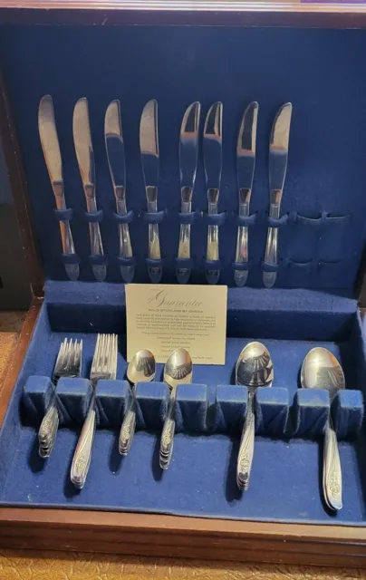 Vintage Oneida Custom Stainless Flatware Roseanne Rose - 44 piece with wood box