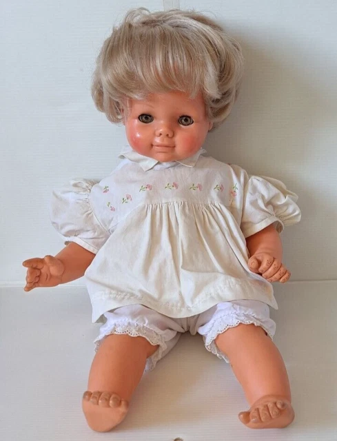 Ancien jouet poupée Dominique RAYNAL France + couffin Années 50/60