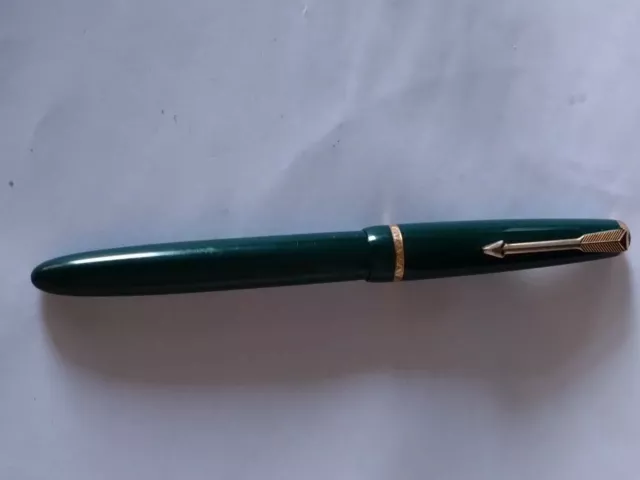 Nice Parker Slimfold Fountain Pen with 14ct nib
