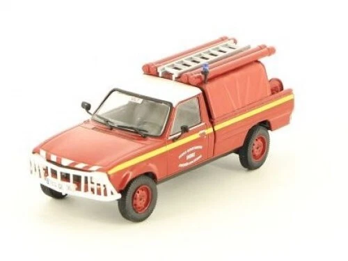 Voiture limitée à 250 pièces des pompiers des Alpes de Haute-Provence - NISSAN NP 300 CCFL Technam SDIS