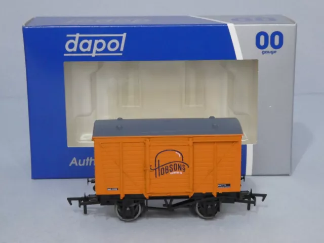 Dapol Footplate Exclusive OO Gauge Hobsons Brewery Ventilated Van Wagon R/N 1993