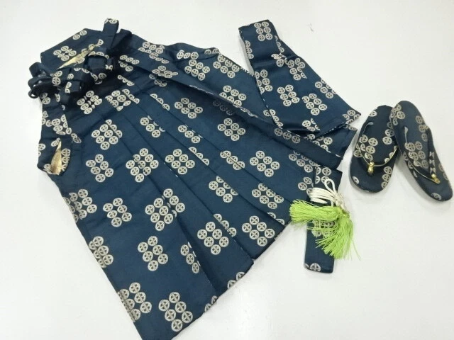 44407# JAPANESE KIMONO / SHICHI-GO-SAN SET (ZORI:19 cm) / FOR BOYS / WOVEN ABSTR
