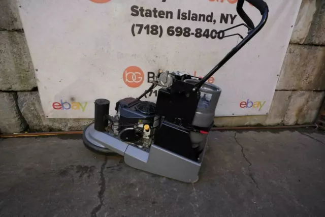 Nilfisk Advance Propane Burnisher Polisher PBU-21KBCATCLDC  only 28 hr Mint.
