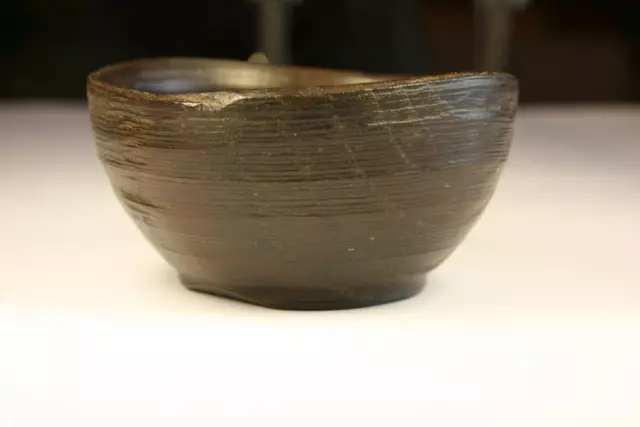 Cuenco de madera hecho a mano. Recipiente de madera. Bol. Vaso de madera. Vasija