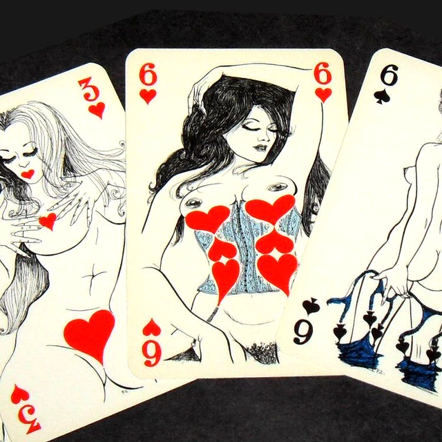 Ancien Jeu De 32 Cartes Érotiques Vintage Coins Dorés Boîte Années 1960