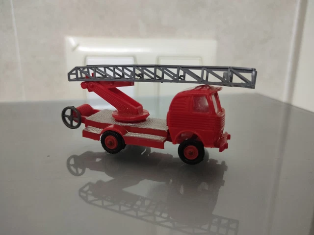 571353_6