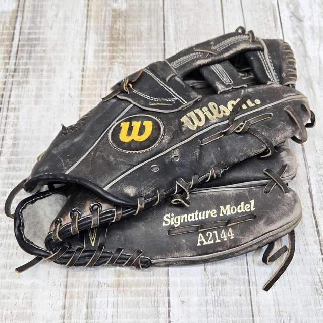 WILSON MODEL A2144 Baseball Glove Kirby Puckett RHT Black