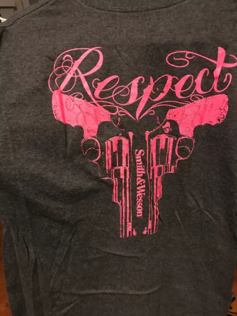 Smith & Wesson Respect Women's Short Sleeve Dark Gray/Pink Tee Size M Guns