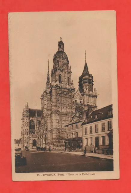 EVREUX - Place de la cathédrale   (J6812)