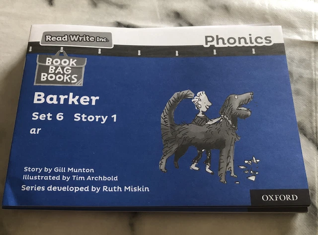 READ WRITE INC. Phonics: Blue Set 6 Core Black & White Storybooks £16. ...