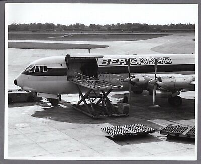 Bea British European Airways Vickers Vanguard Cargo Original Vintage Photo 4