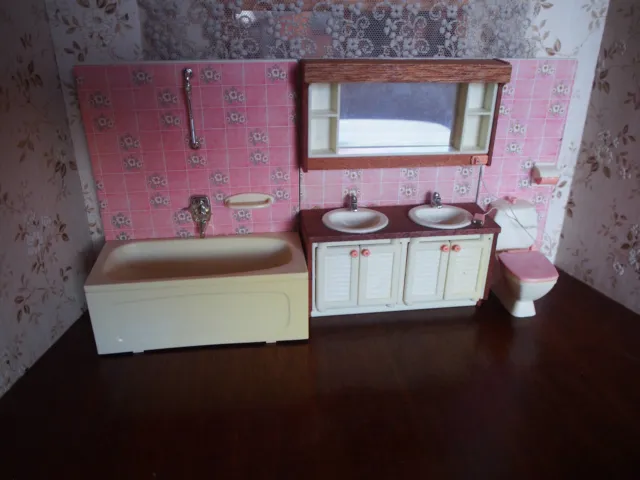 Lundby Bad Möbel Waschbecken Wanne WC rosa 70er Puppenstube Puppenhaus 1 : 18