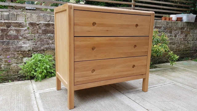 HABITAT RADIUS SOLID Oak Chest Of Drawers Excellent Condition Delivery