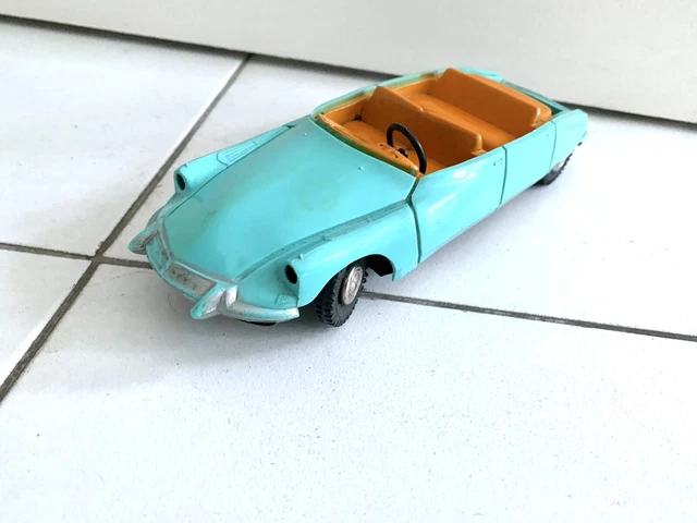 DS 19 Citroën - Jouets Anciens de Collection