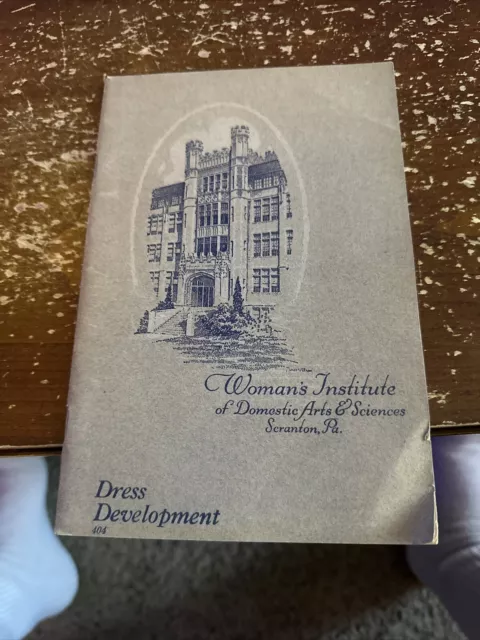 1923 "Woman's Institute of Domestic Arts & Sciences" Booklets 4 total 1923 "Woman's Institute of Domestic Arts & Sciences" Booklets 4 total