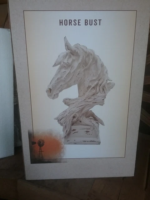 Cracker Barrel Horse Bust New In Box  ******  Beautiful