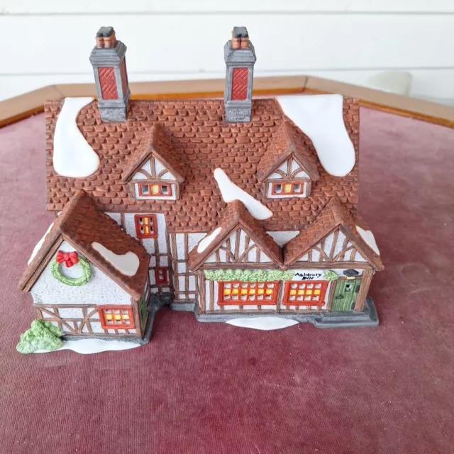 1991 Dept. 56 Heritage Dickens Village Series  "Ashbury Inn" Porcelain #55557