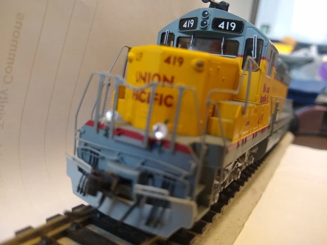HO ATLAS GOLD UNION PACIFIC RAILROAD SD24 Locomotive DCC SOUND #419