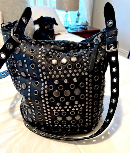 Marc Jacobs studded bucket bag beautiful condition
