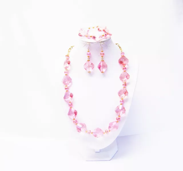 Chunky Hot Pink Faceted Translucent Resin Lucite Rhombus Magenta Bead Necklace/B