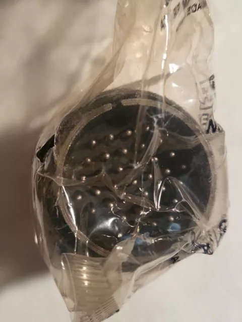 Amphenol Mil-Spec Connectors Ms3106R28-21P;  Nsn 5935008077999, Nos.