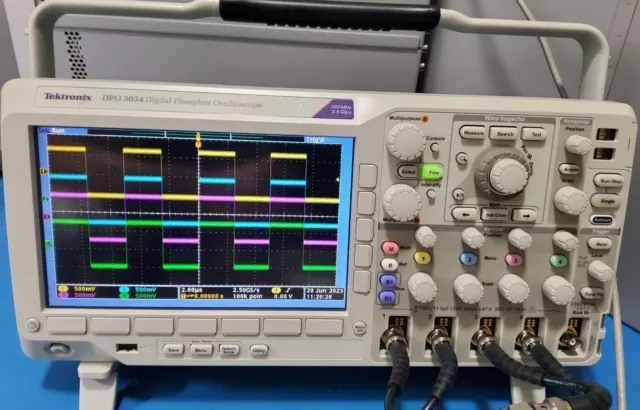 Tektronix DPO3054 Oscilloscope 500MHz with 5 options PRISTINE condition!