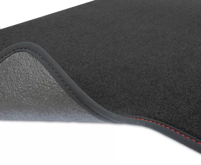 SZ11-1 Tapis De Sol Velour Premium Mat Rouge pour Suzuki Swift V 2010-2017 3 por 3