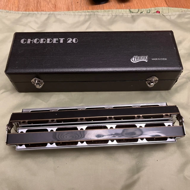 Huang Harmonica Chordet 20 Vintage Huang Harmonica Chordet 20 Vintage