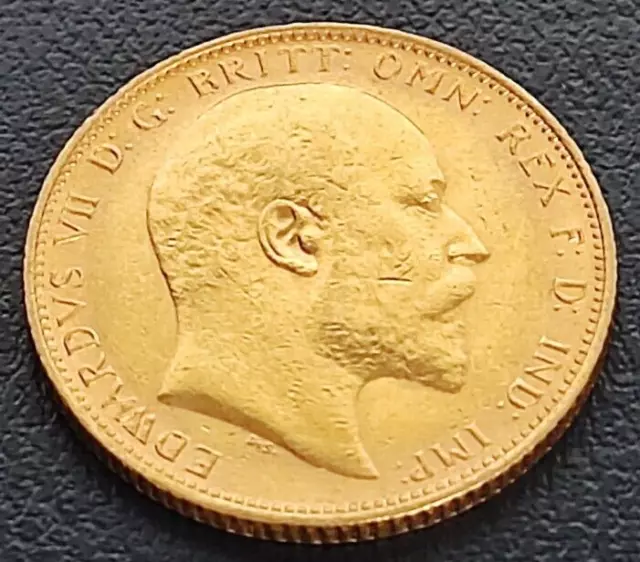 1904 22ct Gold Half Sovereign please see photo's for condition my ref 96