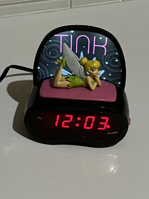 Touchdown Timekeeper: 3D Football Digital Alarm Clock & Nightlight