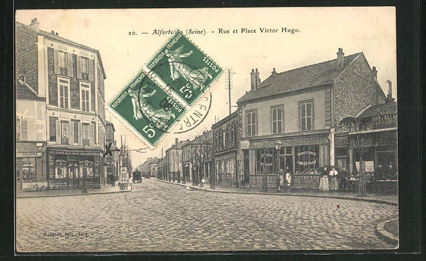 CPA Alfortville, Rue et Place Victor Hugo