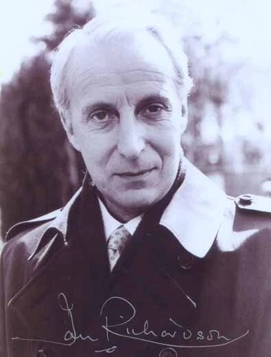 Ian Richardson - Actor - Signed Photo - COA (22852)