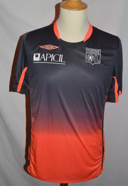 Trikot / T-Shirt von Olympique Lyon, Größe S, von Umbro -Sammlerstück-