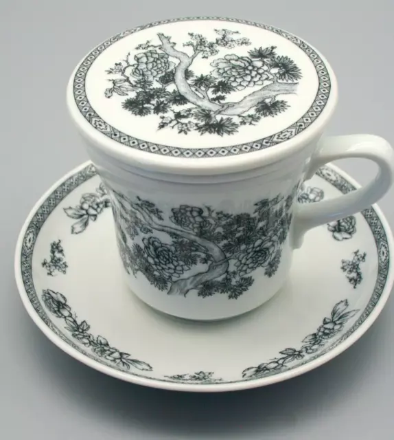 Bavaria Bauscher Weiden Teacup Saucer Strainer & Lid White & Gray Floral Design
