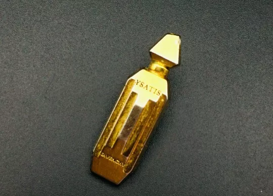 Pin GIVENCHY vintage. En ton doré parfum Ysatis. Pin unisexe. 100 % authentique