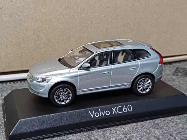 1/43 Norev Volvo XC60 Silver diecast