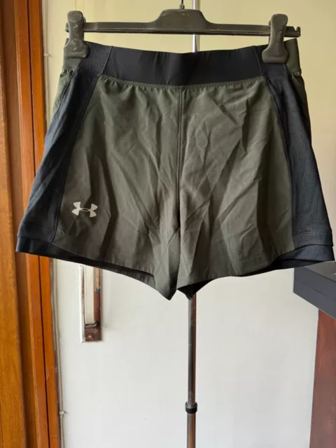 UNDER ARMOUR Heatgear Running Shorts Sz M with zip and speed pocket