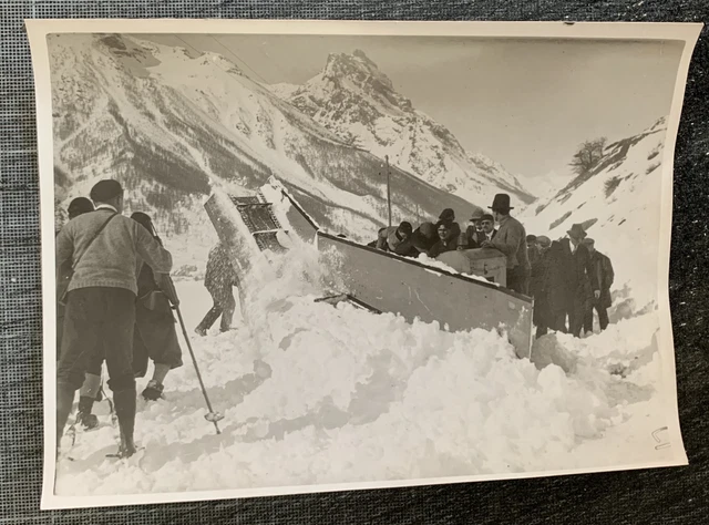 LIV8070 Photographie d&#039;époque Photo vintage chasse neige hiver Alpes