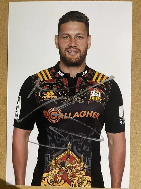 Tawara Kerr Barlow - Chiefs Rugby Signed 6x4 Photo
