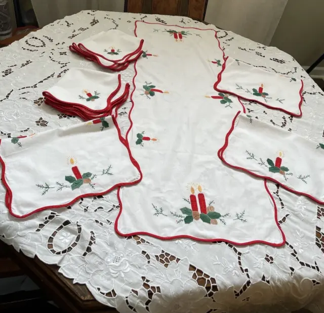 Vintage Christmas Table Runners & 8 Napkins Embroidered on Cotton with Applique