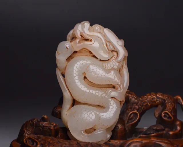 Antique Chinese Natural Hetian Jade Hand Carved Dragon Statue Collection Art