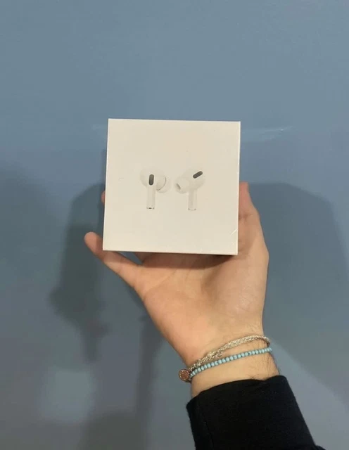 Airpods Pro Apple jamais utilisés, en état neuf, encore sous garantie. 